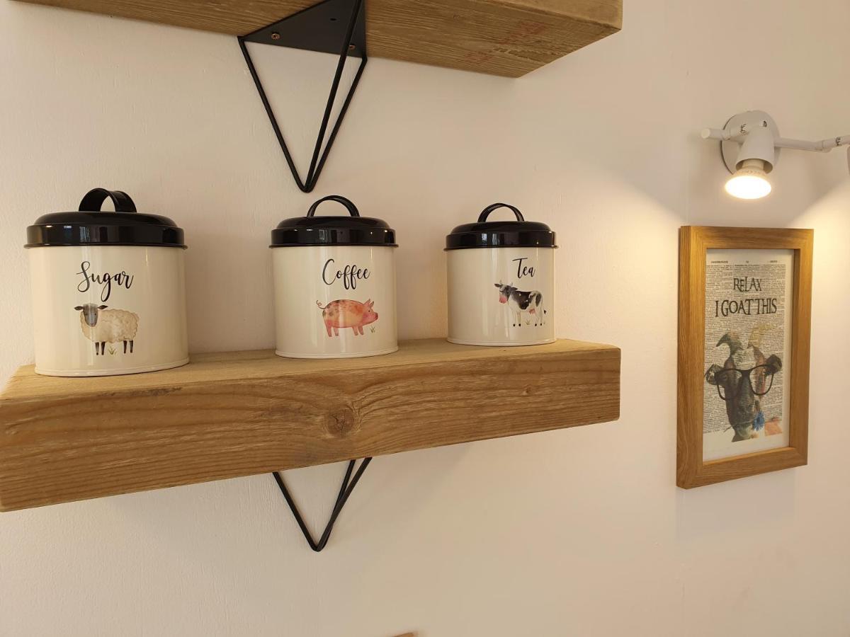 Dartmoor Reach Alpaca Farm Heated Cabins 5 Mins Drive To Dartmoor Bovey Tracey Zewnętrze zdjęcie